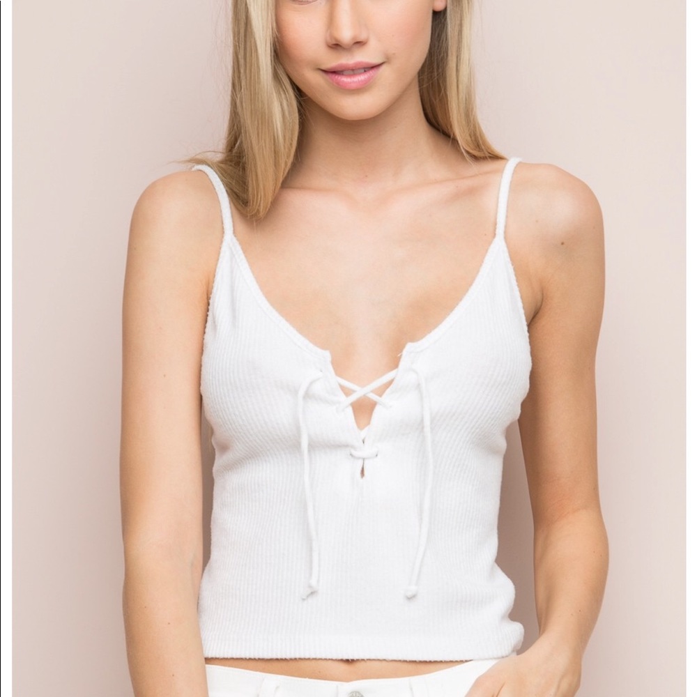 BUNDLE of two popular brandy Melville crop tops